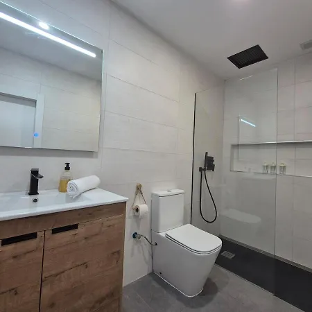 Moderno Con Garaje En 1a148 Apartment *