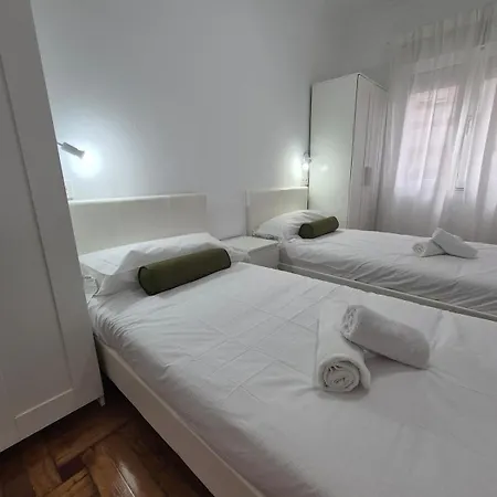 Moderno Con Garaje En 1a148 Apartment *