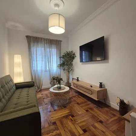 Moderno Con Garaje En 1a148 خيخون