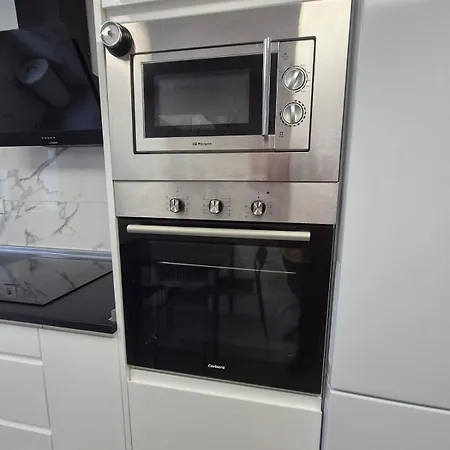 Moderno Con Garaje En 1a148 * خيخون