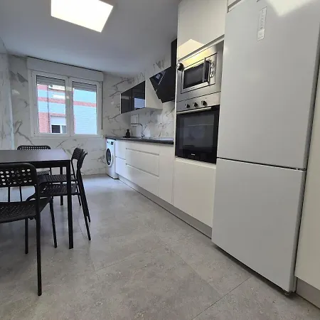Moderno Con Garaje En 1a148 Apartment *